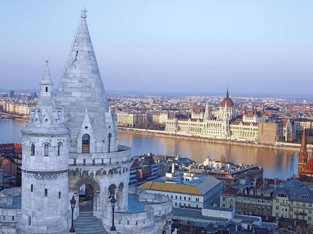 Hilton Budapest Hotel Bagian luar foto